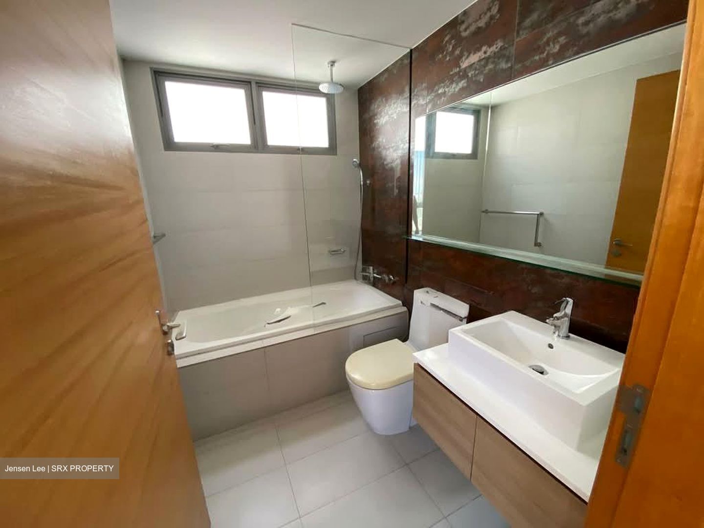 Centro Residences (D20), Condominium #566491421
